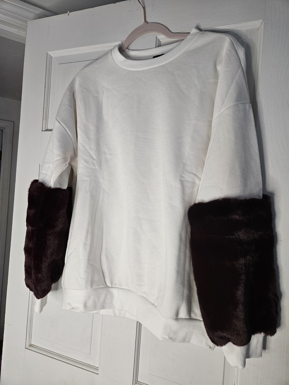 Women's White Sweatshirt with Dark Brown Faux Fur Cuff Sleeves#278